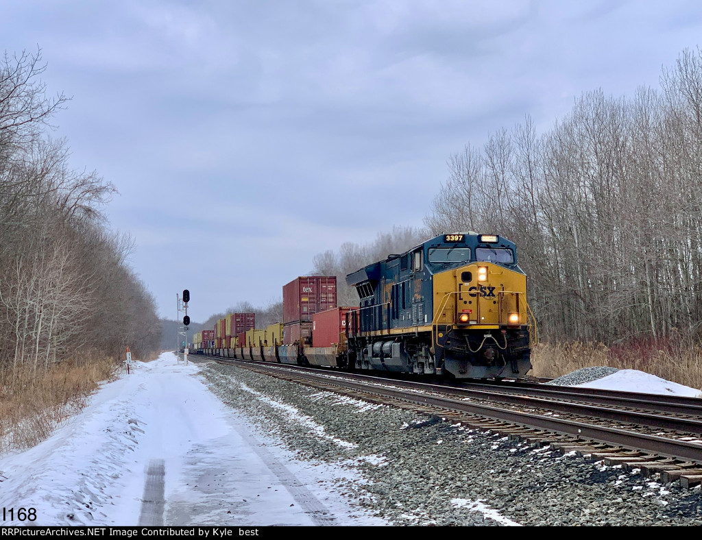 CSX 3397 on I168